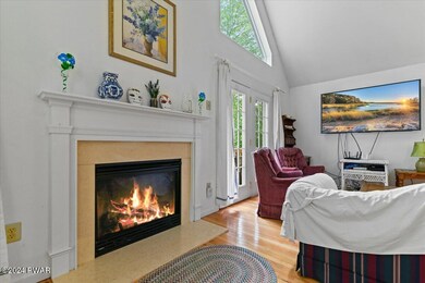 164 Lamplighter Ln, Lackawaxen, PA 18435 - photo 6