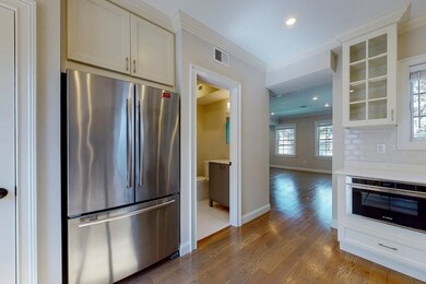 102 Beacon St unit 2, Somerville, MA 02143 - photo 4