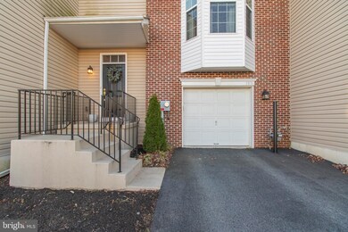 5836 Fresh Meadow Dr, Macungie, PA 18062 - photo 2