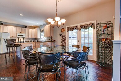 60 Edgemont Ln, Langhorne, PA 19047 - photo 6