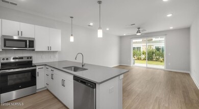 8067 Purchase Ne Place unit Newport, Leland, NC 28451 - photo 6