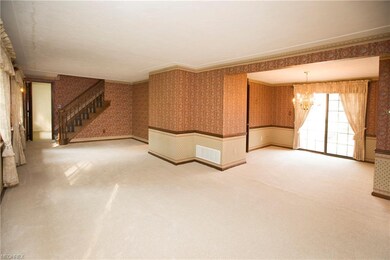 4915 Elmwood Dr, Sheffield Lake, OH 44054 - photo 4