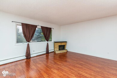 Living Room 20170914-DW-1747-SMALL