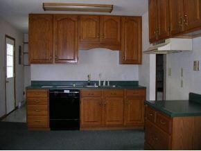 619 Floyd Ave, Versailles, IN 47042 - photo 3