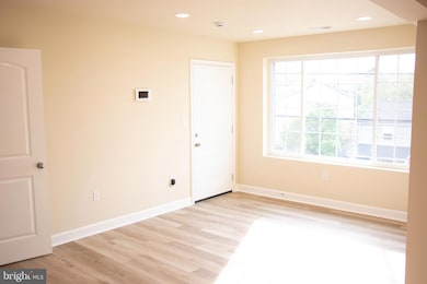 921 52nd St NE, Washington, DC 20019 - photo 2