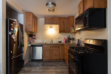 162 E 100 N (4 of 16)