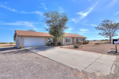 4168 E Colt Dr, Eloy, AZ 85131 - photo 2