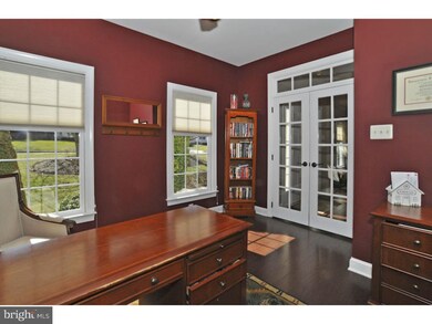 7033 Redcoat Dr, Flourtown, PA 19031 - photo 4