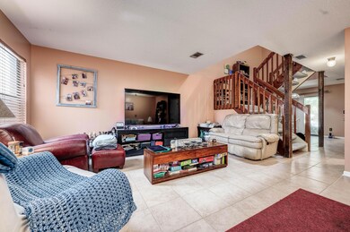 93 4th Avenue, Unit A, Shalimar-3