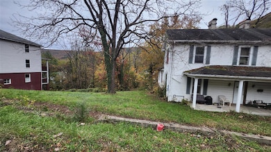 55 W Pine St, Clifton Forge, VA 24422 - photo 2