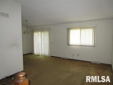 4023 Lillie Ave unit 411, Davenport, IA 52806 - photo 6