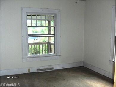 2nd Bedroom.