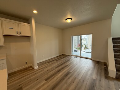 493 S 800 W unit 403, American Fork, UT 84003 - photo 6