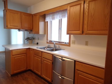 1513 Pebble Beach Rd, Mitchell, SD 57301 - photo 7