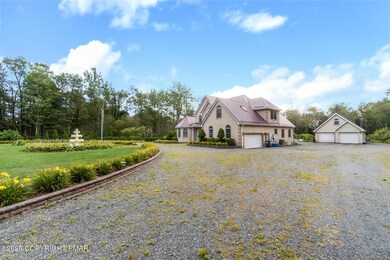 328 High Country Dr, Blakeslee, PA 18610 - photo 4