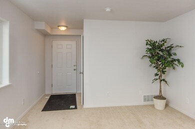 5550 E 4th Ave Anchorage AK-large-002-Li