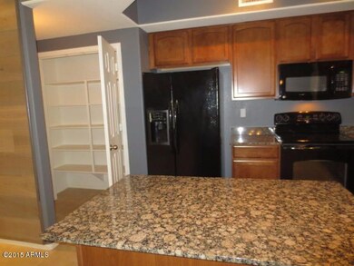 c Kitchen 4