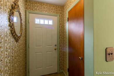719 Colrain (18 of 35)