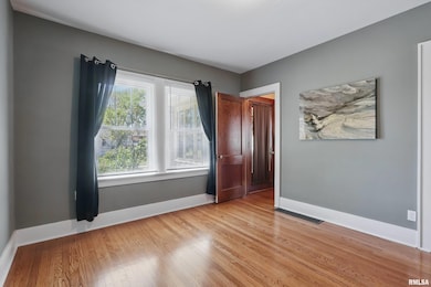 1514 16th St, Moline, IL 61265 - photo 6