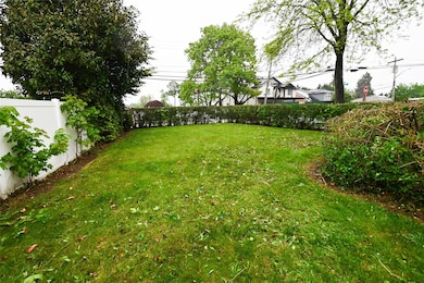 1410 136th St, College Point, NY 11356 - photo 4