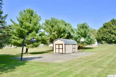 108 S Market St, Danville, OH 43014 - photo 5