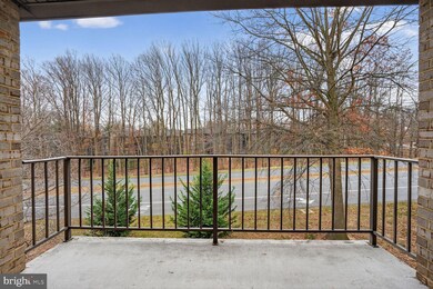 2063 Royal Fern Ct unit 39/21B, Reston, VA 20191 - photo 2