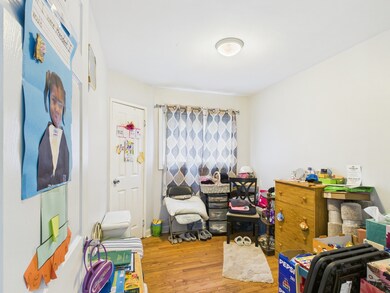 unlisted-address, Bellwood, IL 60104 - photo 7