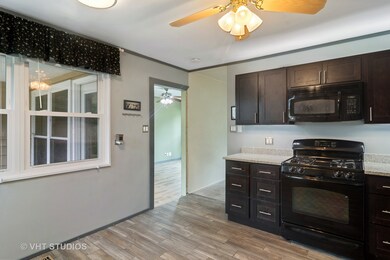 2704 Grouse Ln, Rolling Meadows, IL 60008 - photo 5