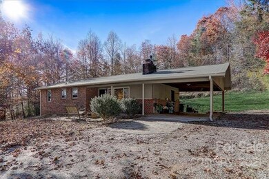 111 Turtle Dove Ln, Hendersonville, NC 28792 - photo 2