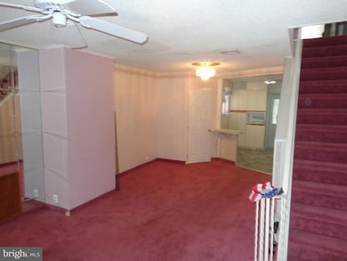 3010 S Colorado St, Philadelphia, PA 19145 - photo 2