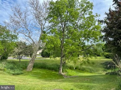 3143 Sheffield Place, Southampton, PA 18966 - photo 2