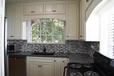 1258 Royal Ave, Louisville, KY 40204 - photo 5