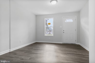 402 Oxford St, Vineland, NJ 08360 - photo 3