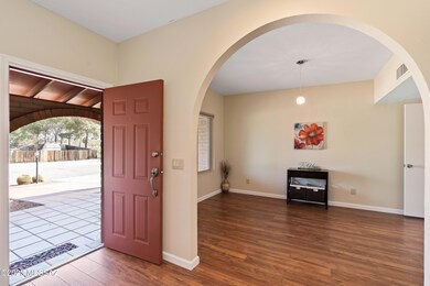 04-Entryway