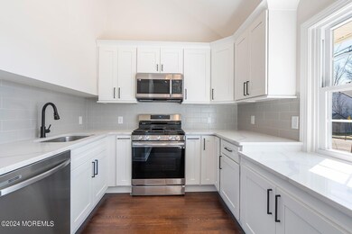 49 Scholer Dr, Keyport, NJ 07735 - photo 6