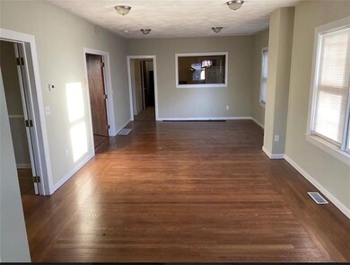 618 Reservoir Ave, Cranston, RI 02910 - photo 6