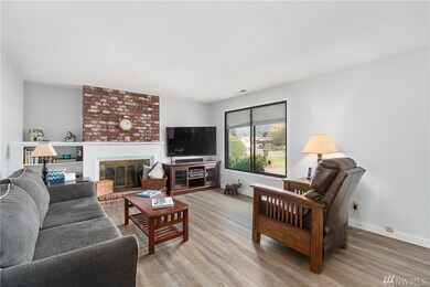 3821 Cherrywood St, Longview, WA 98632 - photo 3