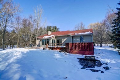 431 Bramble Ln, Brooklyn, WI 53521 - photo 6