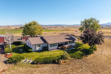 2748 SW Highland Ln, Culver, OR 97734 - photo 6