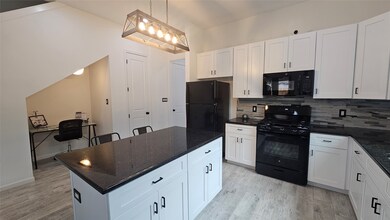 7431 Hezekiah Ln, Houston, TX 77088 - photo 7