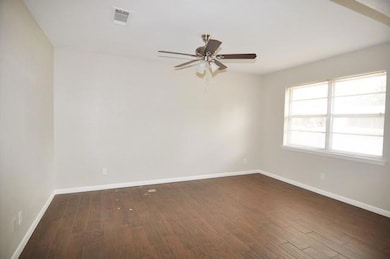 1041 Livingston Dr, Hurst, TX 76053 - photo 3