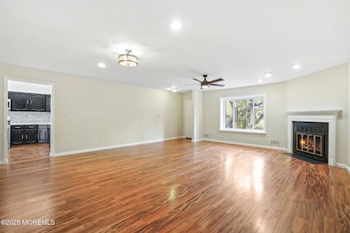 65 Laurie Ct unit 180, Matawan, NJ 07747 - photo 2