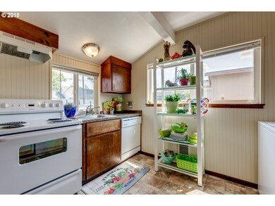 1015 S Chehalem St, Newberg, OR 97132 - photo 7