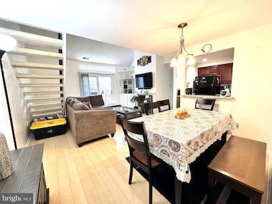 5220 Ravens Crest Dr, Plainsboro, NJ 08536 - photo 2