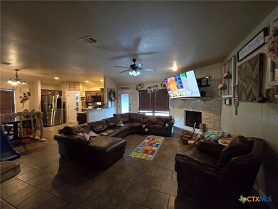 3401 Plains St, Copperas Cove, TX 76522 - photo 2