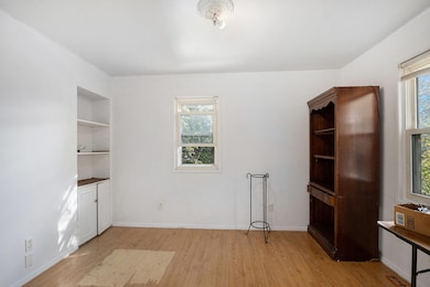 446 24th St N, Springfield, MI 49037 - photo 6