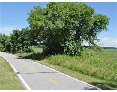 10 Mill St unit 1, Warren, RI 02885 - photo 3