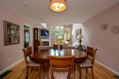 007-Living_Room-4468009-medium