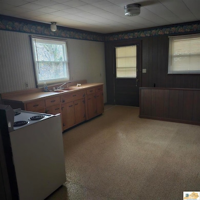 280 Rock Springs Rd, Summer Shade, KY 42166 - photo 2