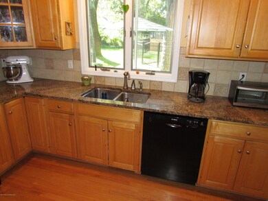 25 Cardinal Rd, Middletown, NJ 07748 - photo 6